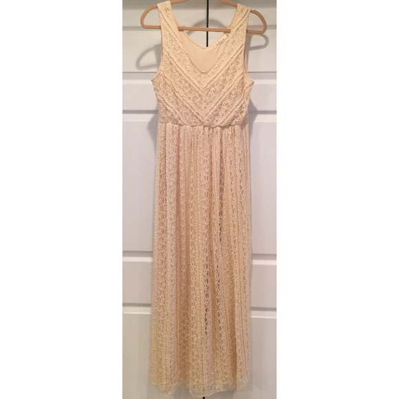 Solitaire Lace Cream Maxi Dress - Picture 2 of 5